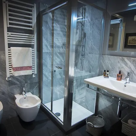 Palazzo Lengueglia 阿尔本加