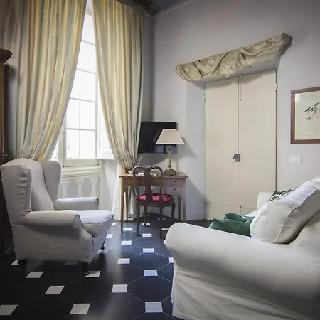 住宿加早餐酒店 Palazzo Lengueglia 阿尔本加