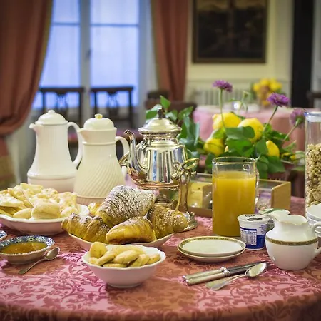 Palazzo Lengueglia * 阿尔本加