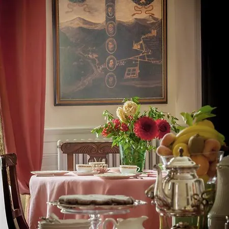 Palazzo Lengueglia * 阿尔本加