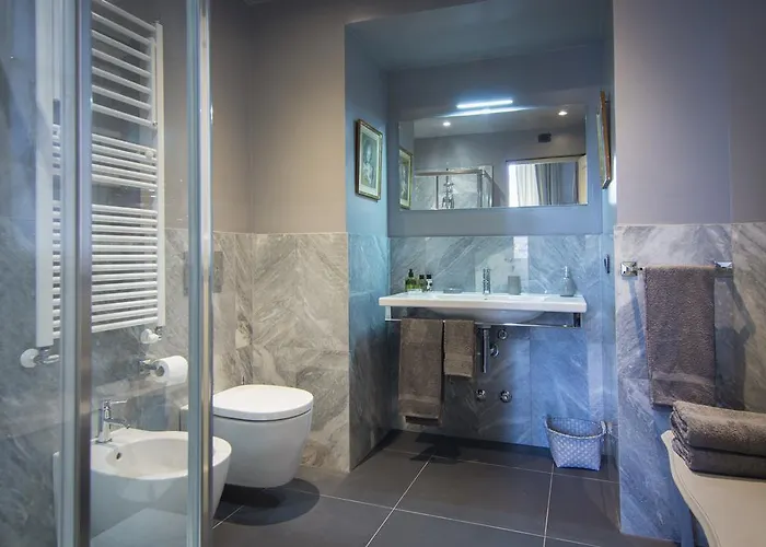 Palazzo Lengueglia * Альбенга